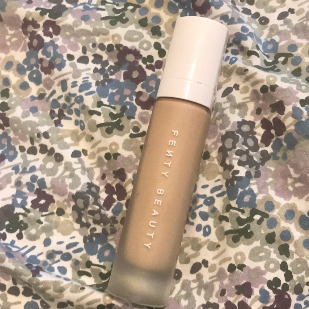 Fenty Beauty Pro Filt’r soft matte foundation